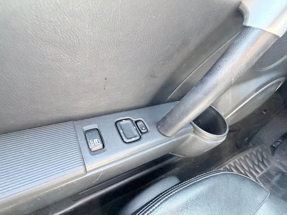 2008 Mazda NC MX-5 Miata - Image 15 of 18