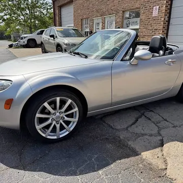 2008 Mazda MX-5 Grand Touring Hard Top Convertible 2D