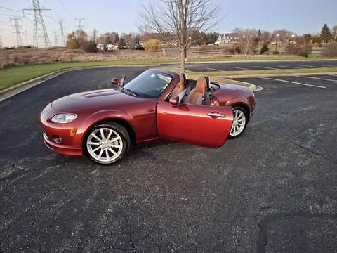 2008 Mazda MX-5 Grand Touring Hard Top Convertible 2D