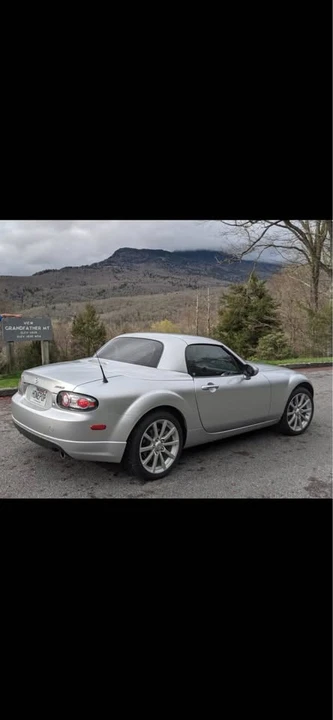 2008 Mazda NC MX-5 Miata - Image 13 of 14
