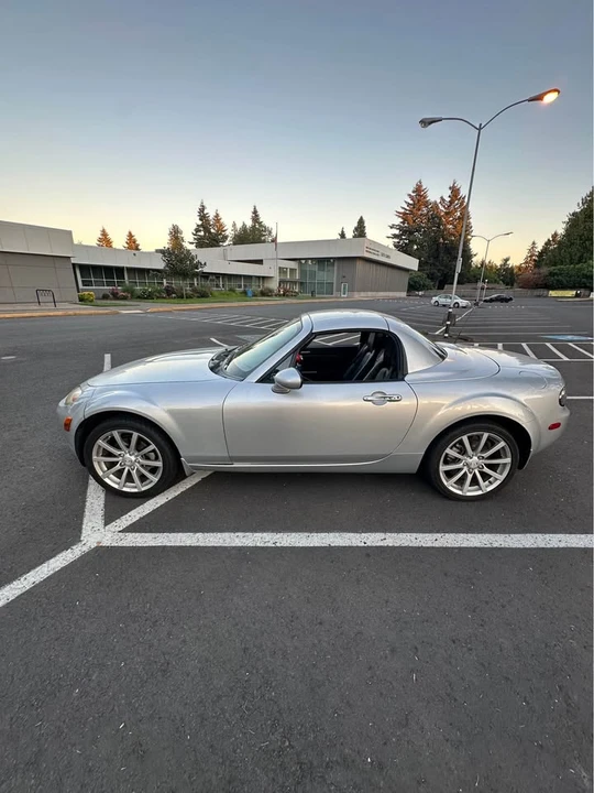 2008 Mazda NC MX-5 Miata - Image 4 of 9