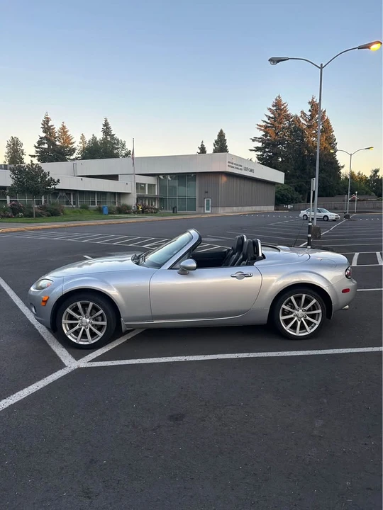 2008 Mazda NC MX-5 Miata - Image 7 of 9