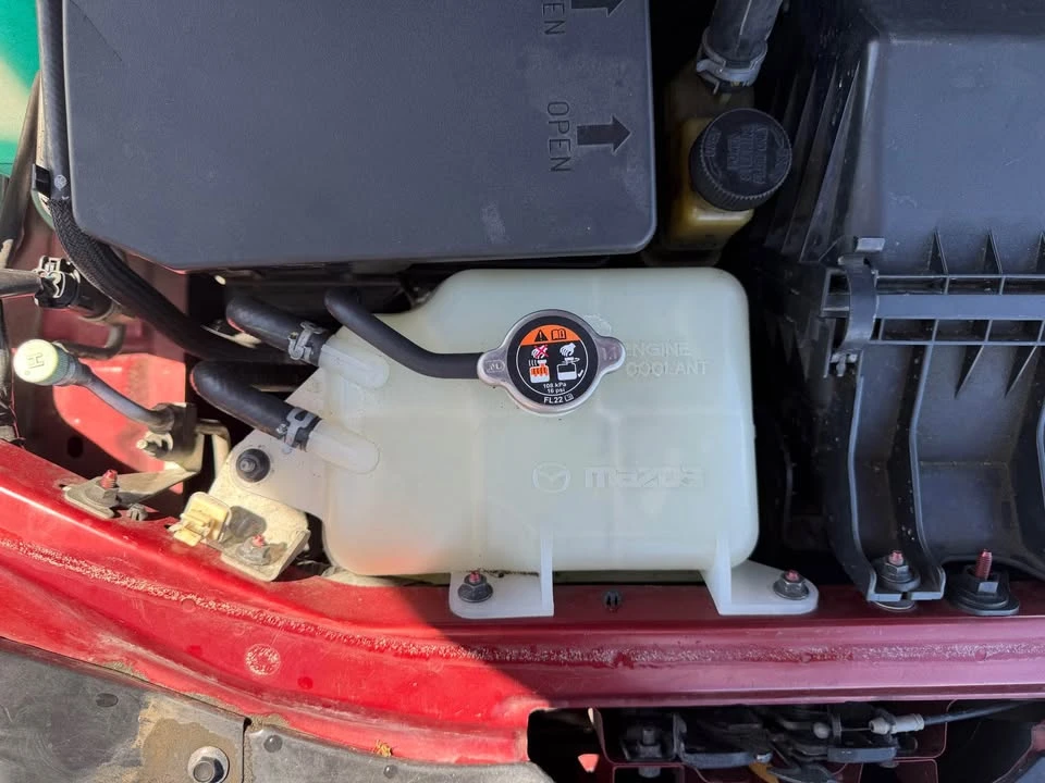 2008 Mazda NC MX-5 Miata - Image 15 of 19