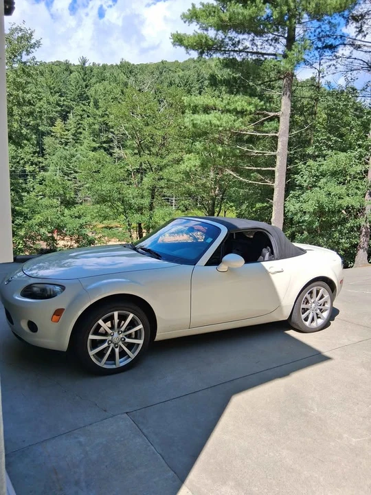 2008 Mazda NC MX-5 Miata - Image 5 of 5