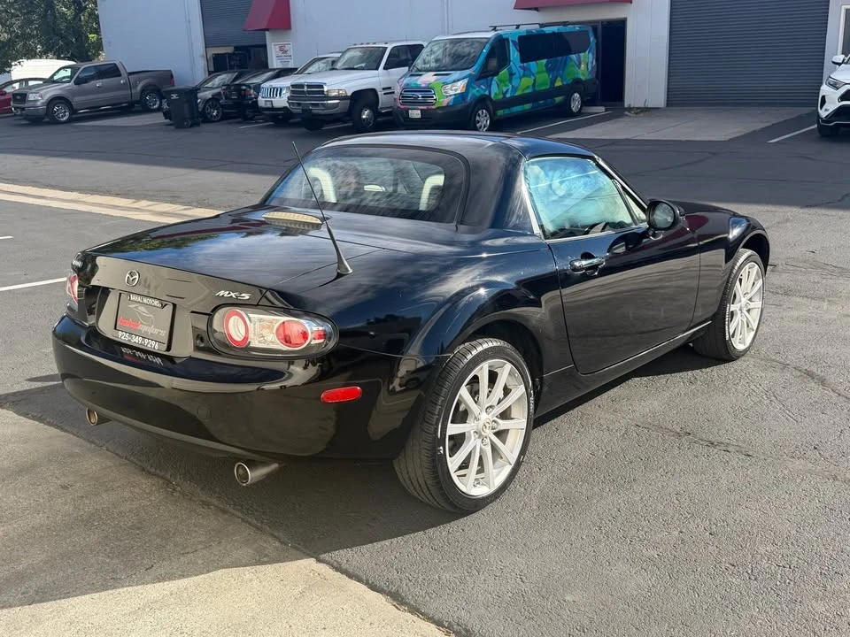 2008 Mazda NC MX-5 Miata - Image 17 of 18