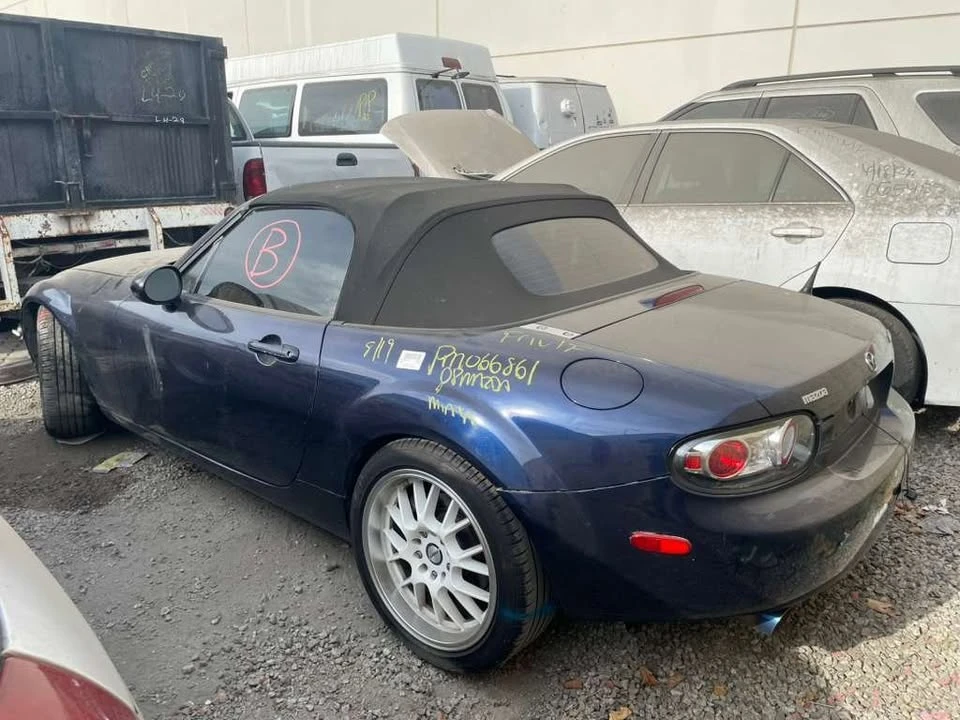 2008 Mazda NC MX-5 Miata - Image 6 of 7