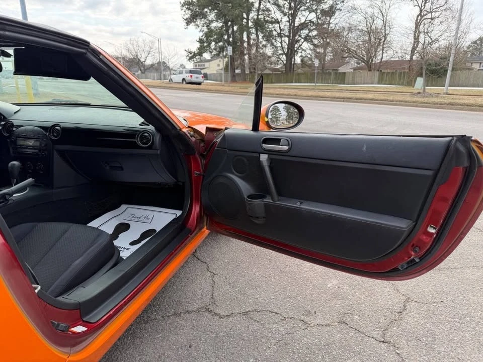 2008 Mazda NC MX-5 Miata - Image 17 of 20
