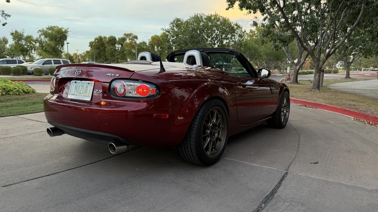 2008 Mazda NC MX-5 Miata - Image 6 of 31