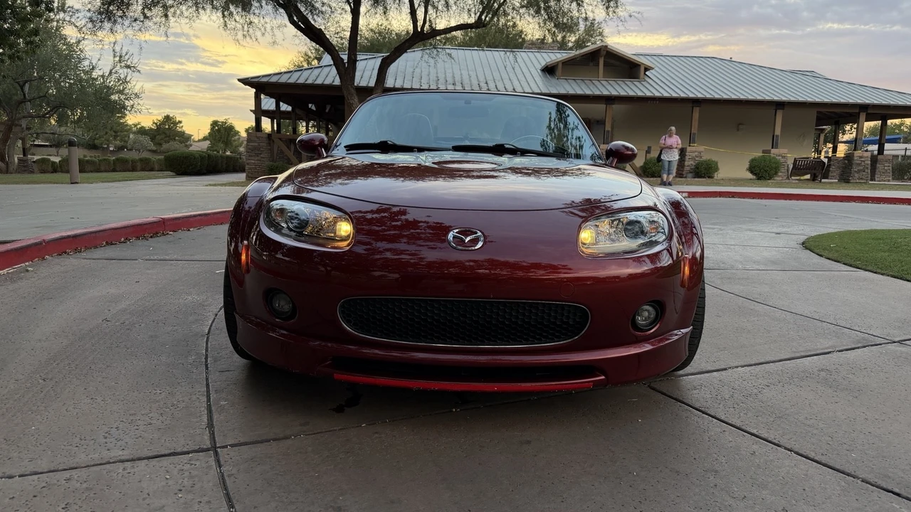 2008 Mazda NC MX-5 Miata - Image 10 of 31