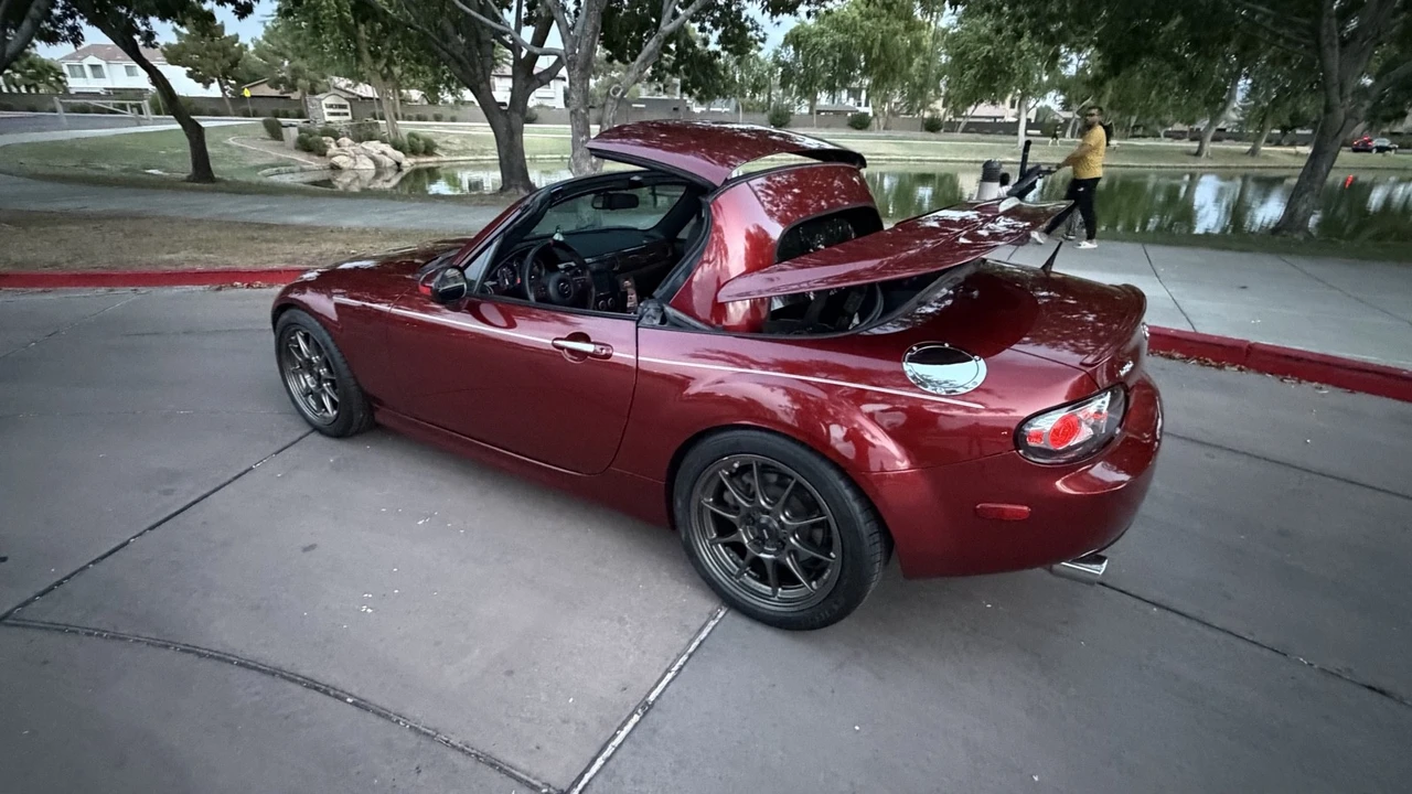 2008 Mazda NC MX-5 Miata - Image 20 of 31