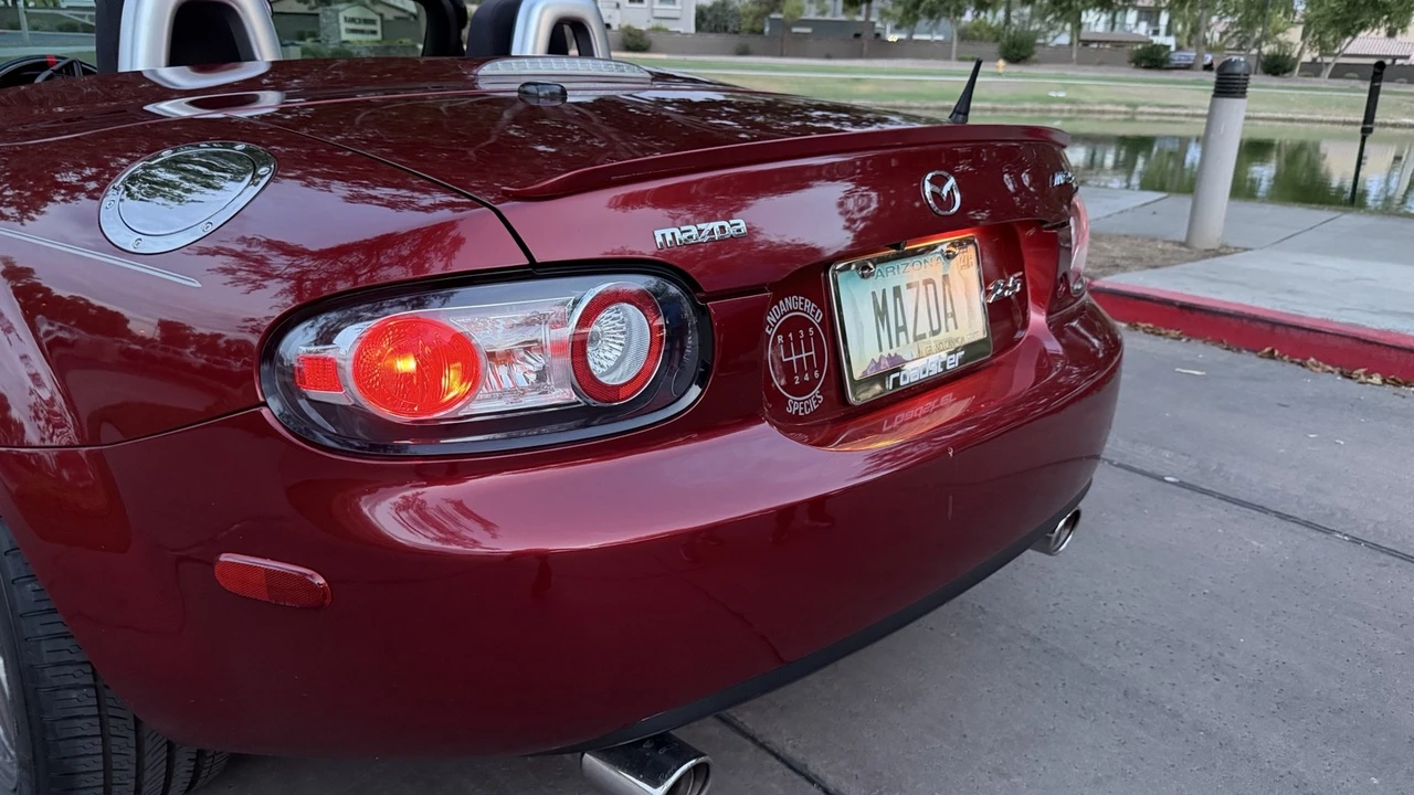 2008 Mazda NC MX-5 Miata - Image 17 of 31