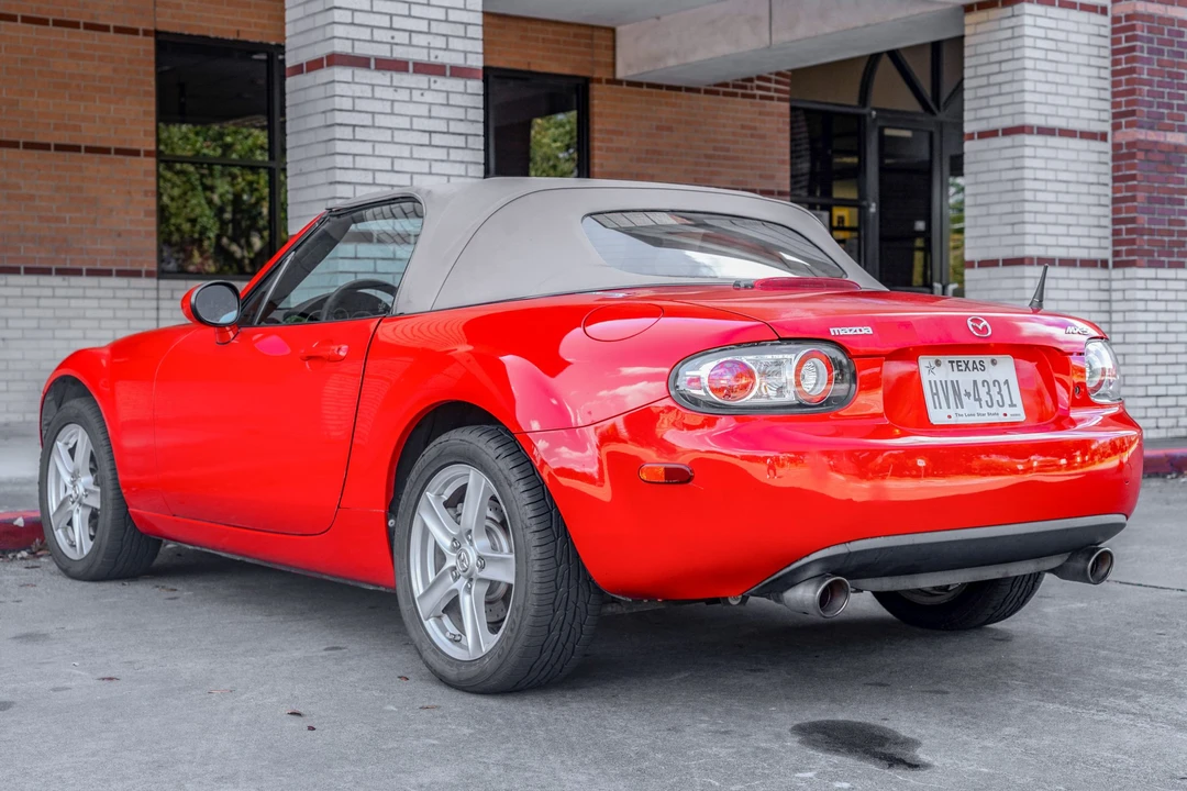 2008 Mazda NC MX-5 Miata - Image 15 of 31