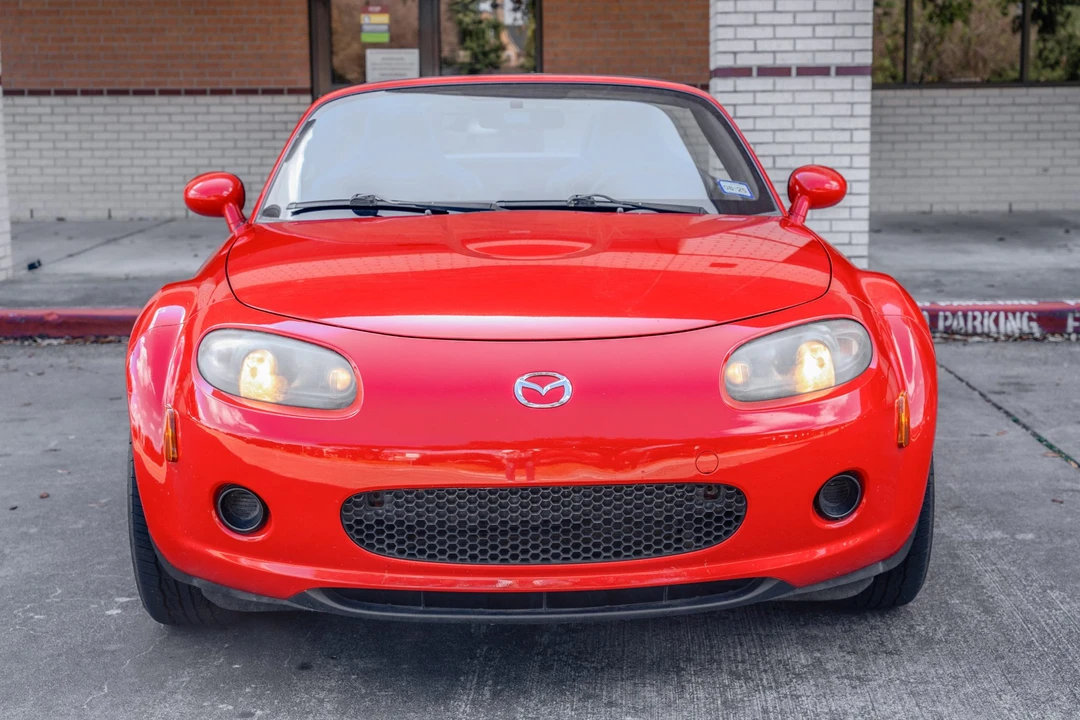2008 Mazda NC MX-5 Miata - Image 2 of 31