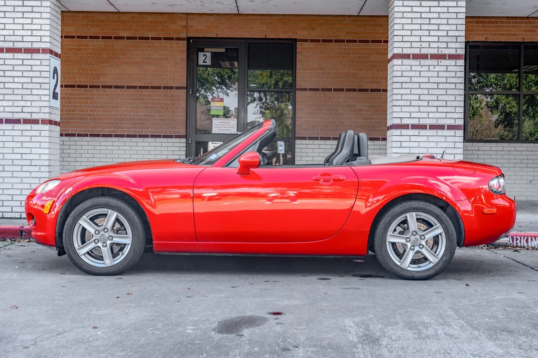 2008 Mazda NC MX-5 Miata - Image 8 of 31
