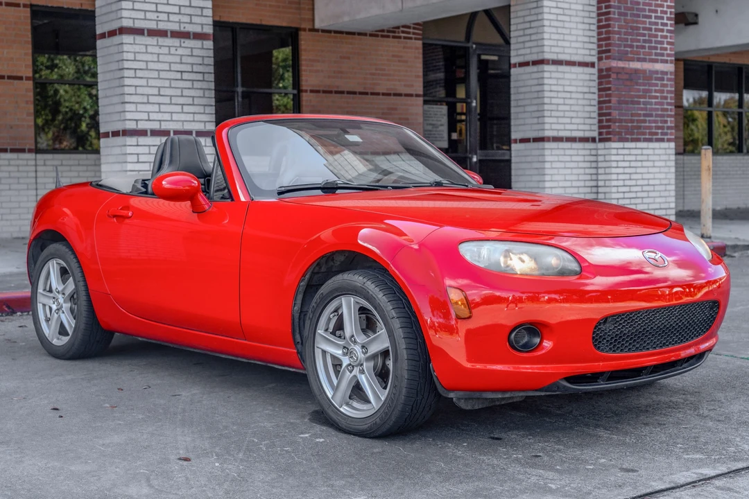 2008 Mazda NC MX-5 Miata - Image 3 of 31