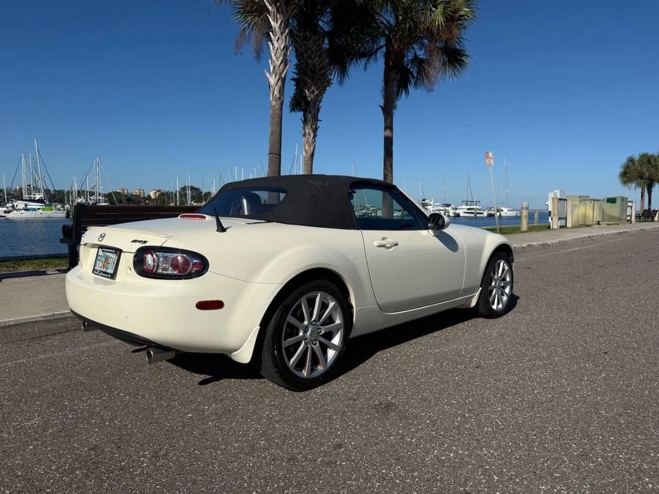 2008 Mazda NC MX-5 Miata - Image 3 of 16
