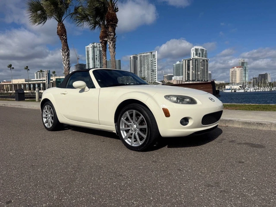 2008 Mazda NC MX-5 Miata - Image 2 of 21