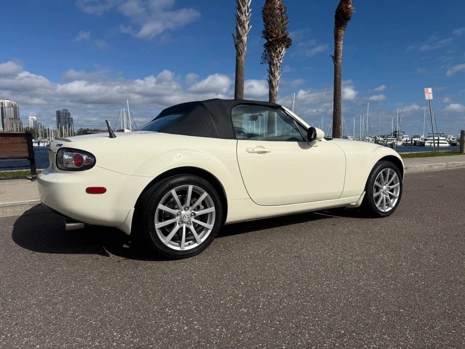 2008 Mazda NC MX-5 Miata - Image 6 of 21