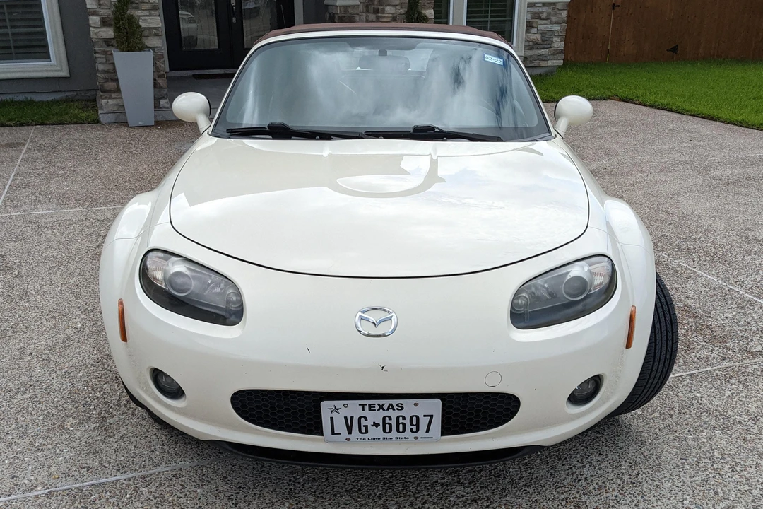 2008 Mazda NC MX-5 Miata - Image 2 of 31