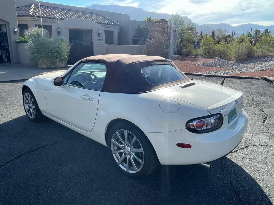 2008 Mazda NC MX-5 Miata - Image 17 of 31