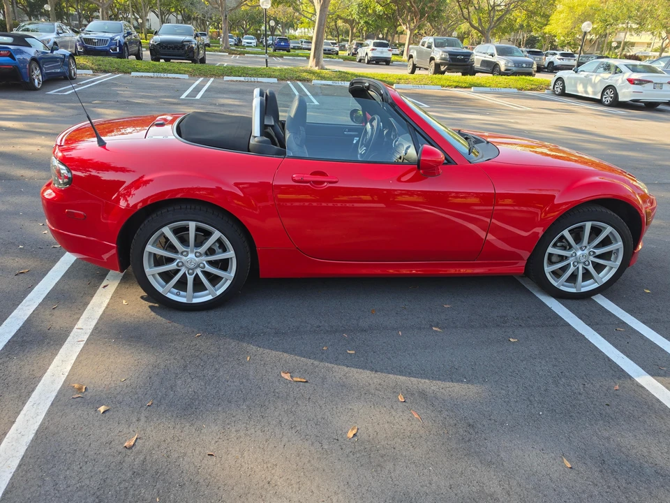 2008 Mazda NC MX-5 Miata - Image 13 of 31