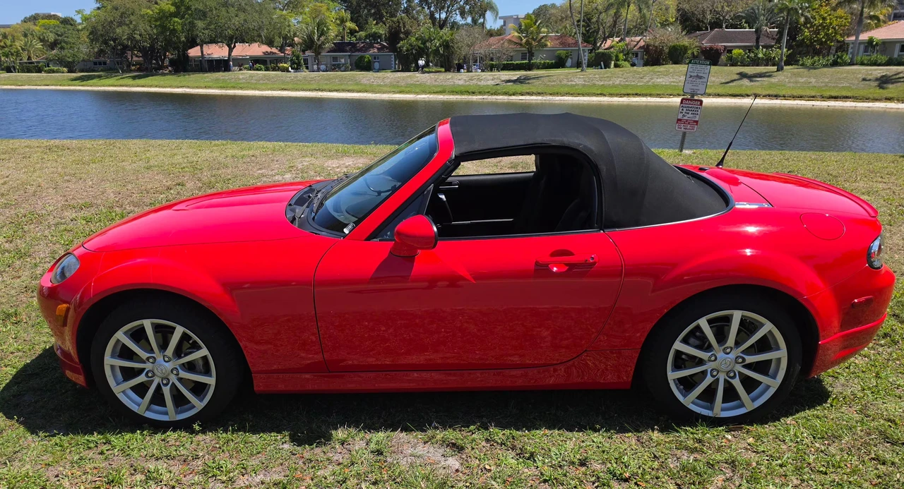 2008 Mazda NC MX-5 Miata - Image 25 of 31