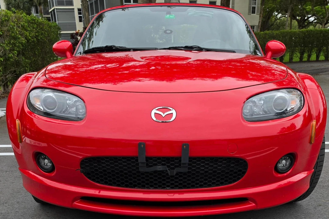 2008 Mazda NC MX-5 Miata - Image 2 of 31