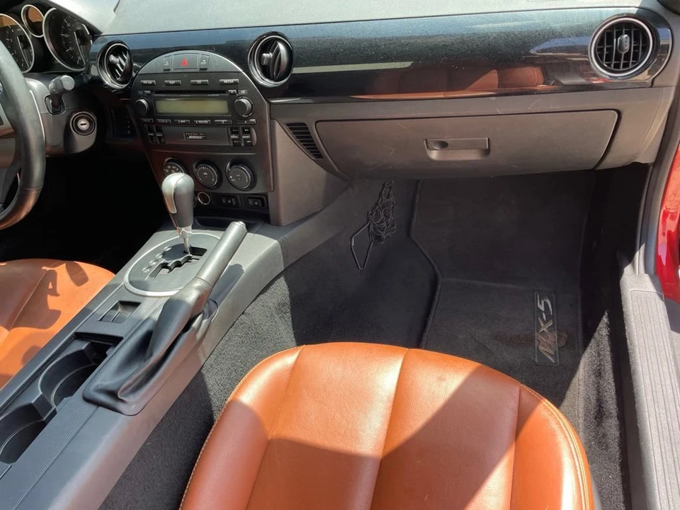 2008 Mazda NC MX-5 Miata - Image 20 of 22