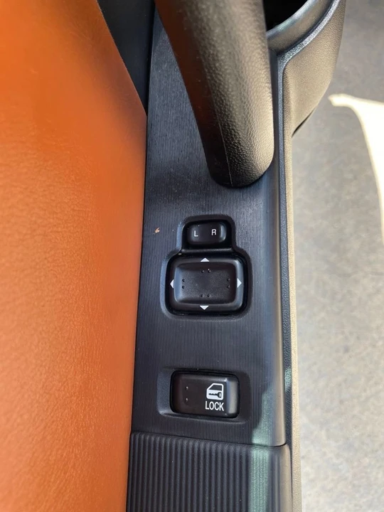 2008 Mazda NC MX-5 Miata - Image 15 of 22