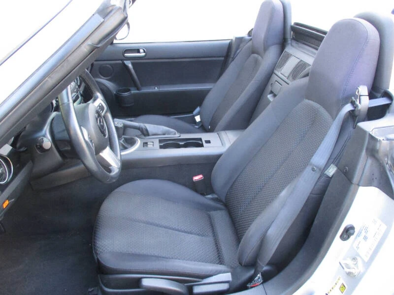 2008 Mazda NC MX-5 Miata - Image 18 of 31