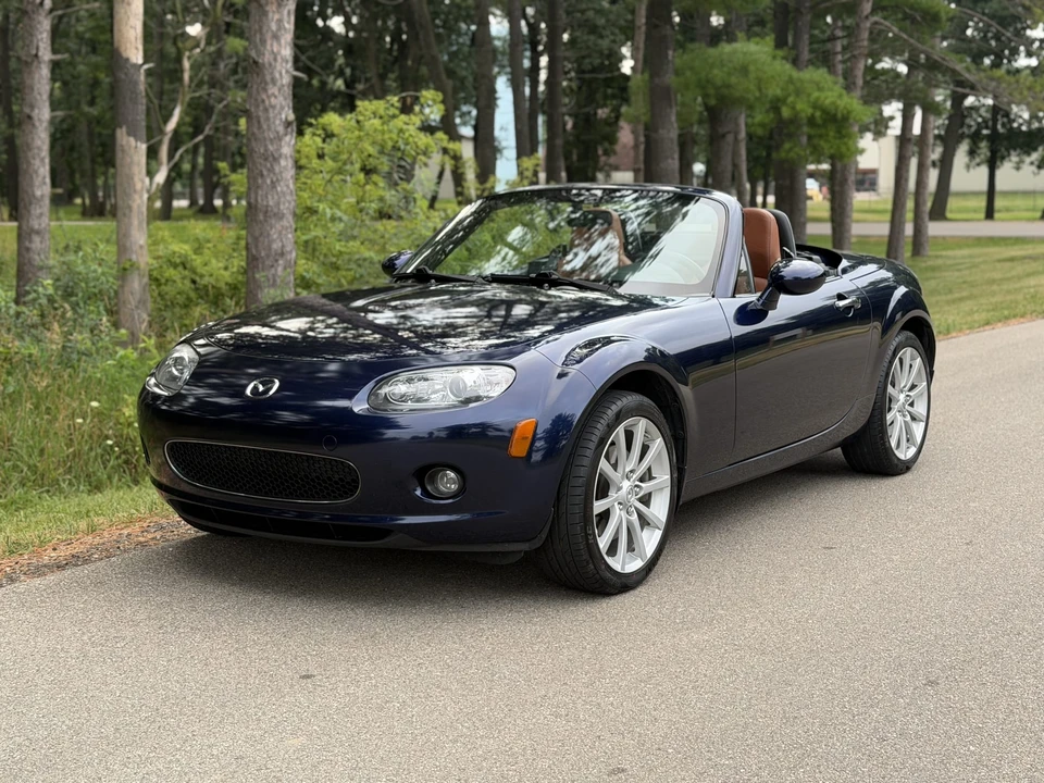 2008 Mazda NC MX-5 Miata - Image 2 of 31