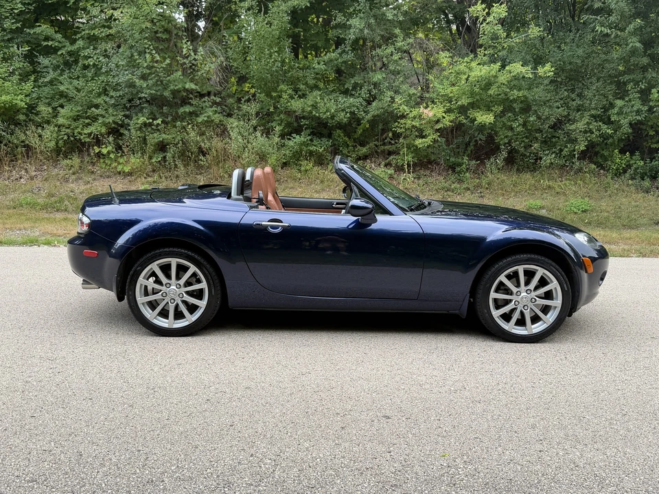 2008 Mazda NC MX-5 Miata - Image 28 of 31