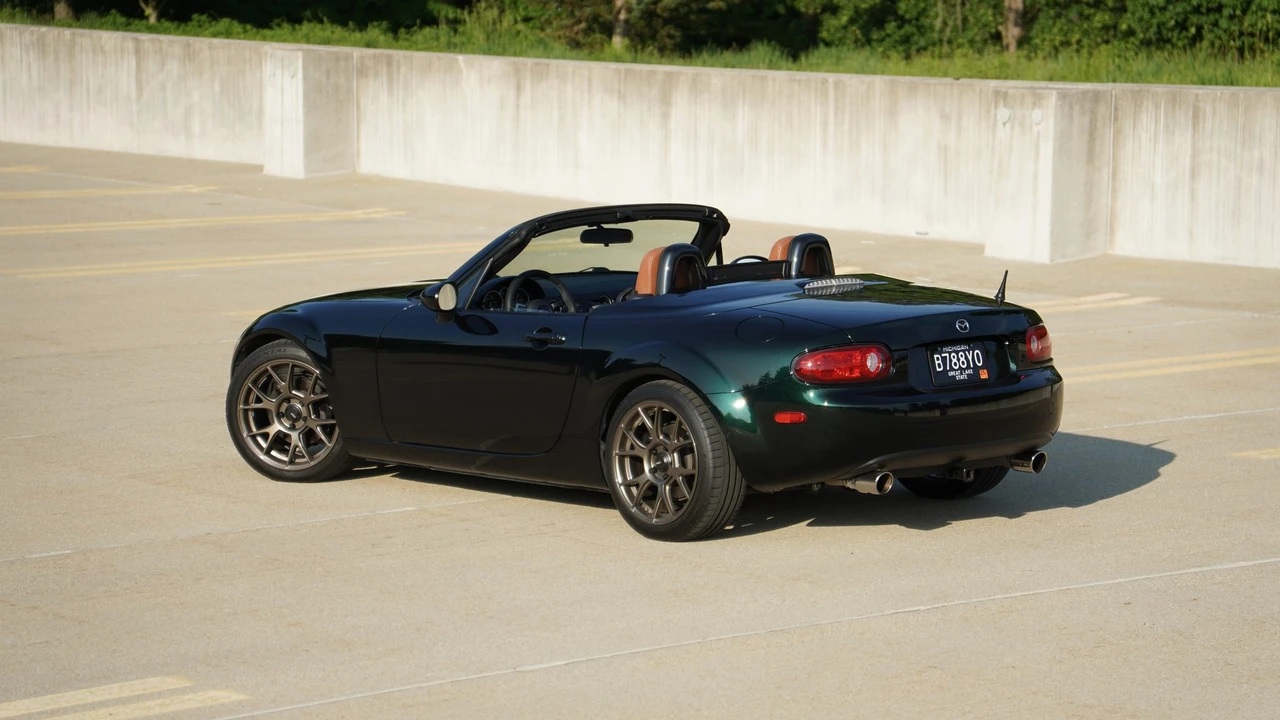 2008 Mazda NC MX-5 Miata - Image 9 of 31