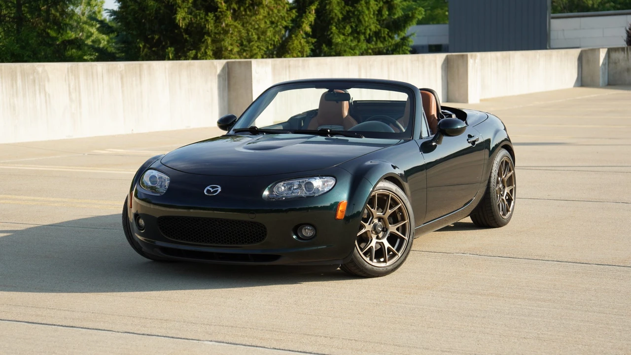 2008 Mazda NC MX-5 Miata - Image 4 of 31