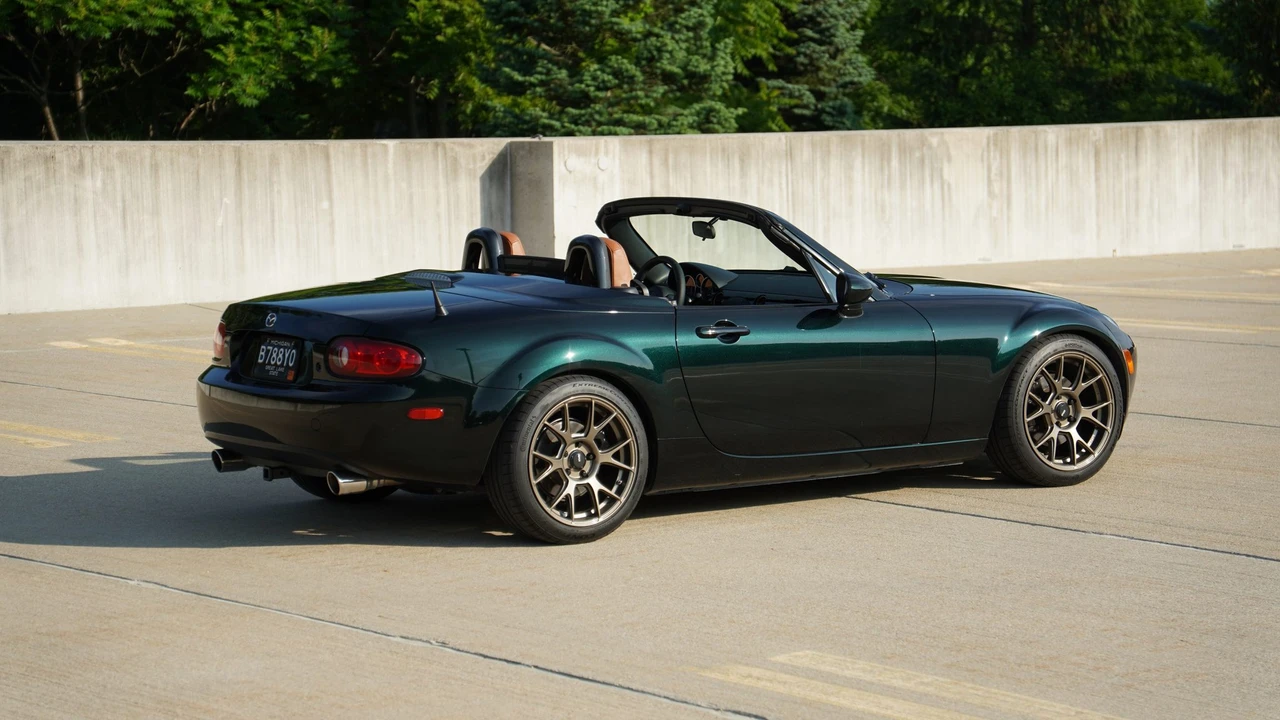 2008 Mazda NC MX-5 Miata - Image 14 of 31