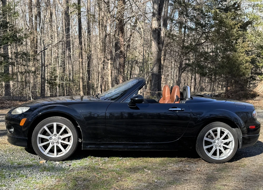 2008 Mazda NC MX-5 Miata - Image 5 of 31