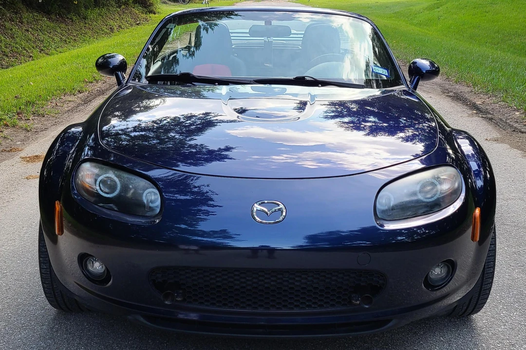 2008 Mazda NC MX-5 Miata - Image 2 of 31