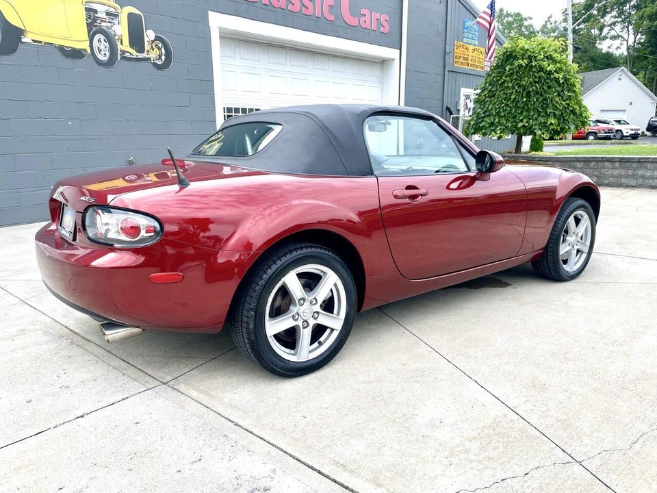 2008 Mazda NC MX-5 Miata - Image 15 of 31