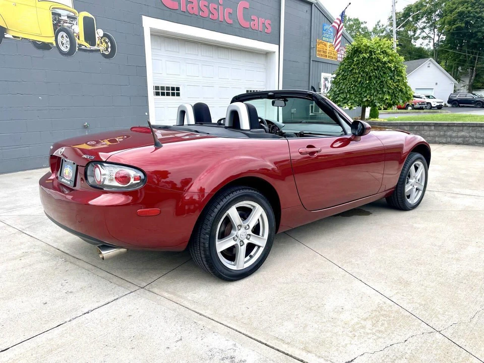 2008 Mazda NC MX-5 Miata - Image 9 of 31