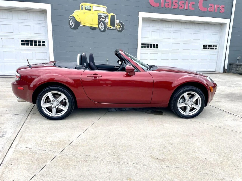 2008 Mazda NC MX-5 Miata - Image 8 of 31