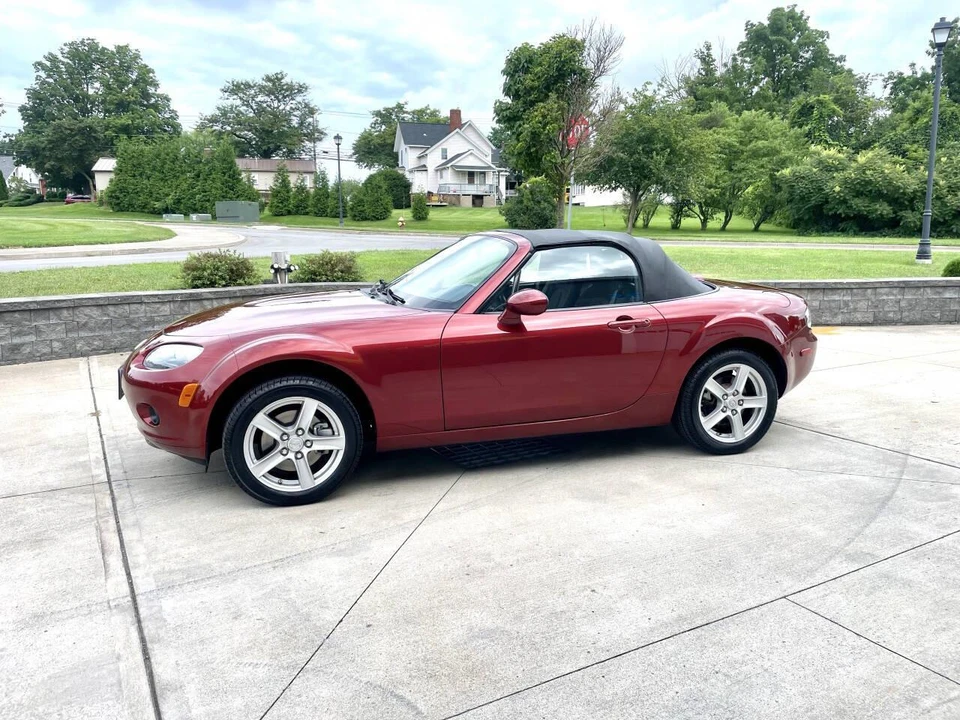 2008 Mazda NC MX-5 Miata - Image 12 of 31