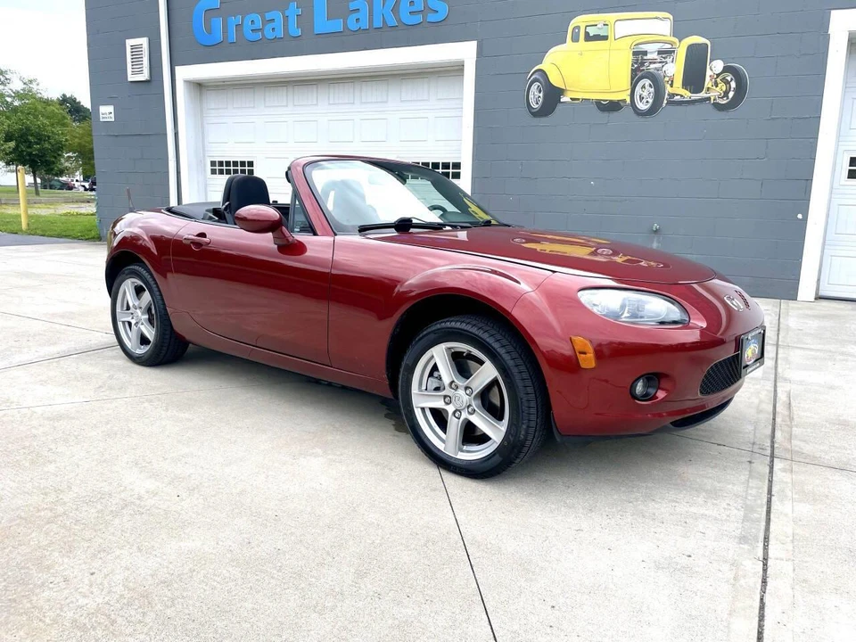2008 Mazda NC MX-5 Miata - Image 7 of 31