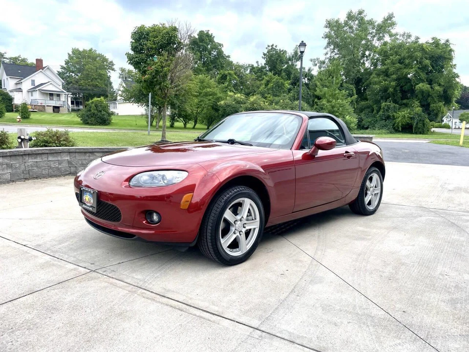 2008 Mazda NC MX-5 Miata - Image 10 of 31