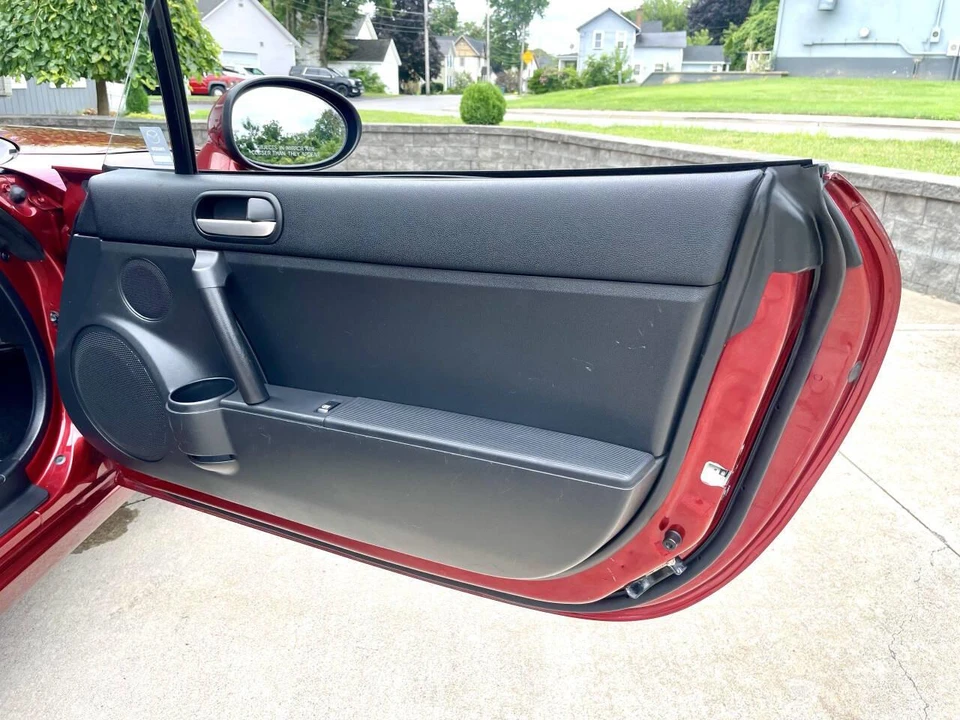 2008 Mazda NC MX-5 Miata - Image 25 of 31