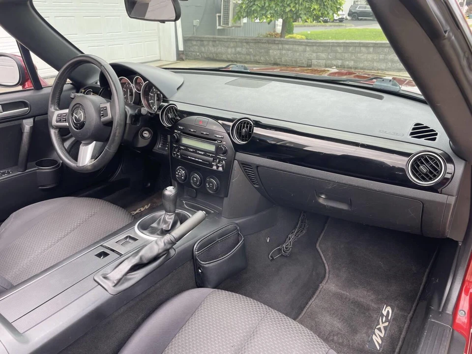 2008 Mazda NC MX-5 Miata - Image 26 of 31