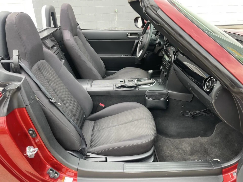 2008 Mazda NC MX-5 Miata - Image 27 of 31
