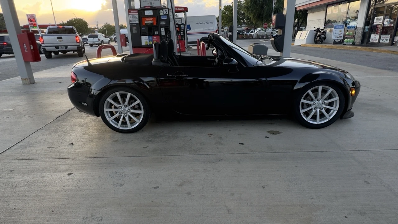 2008 Mazda NC MX-5 Miata - Image 11 of 21