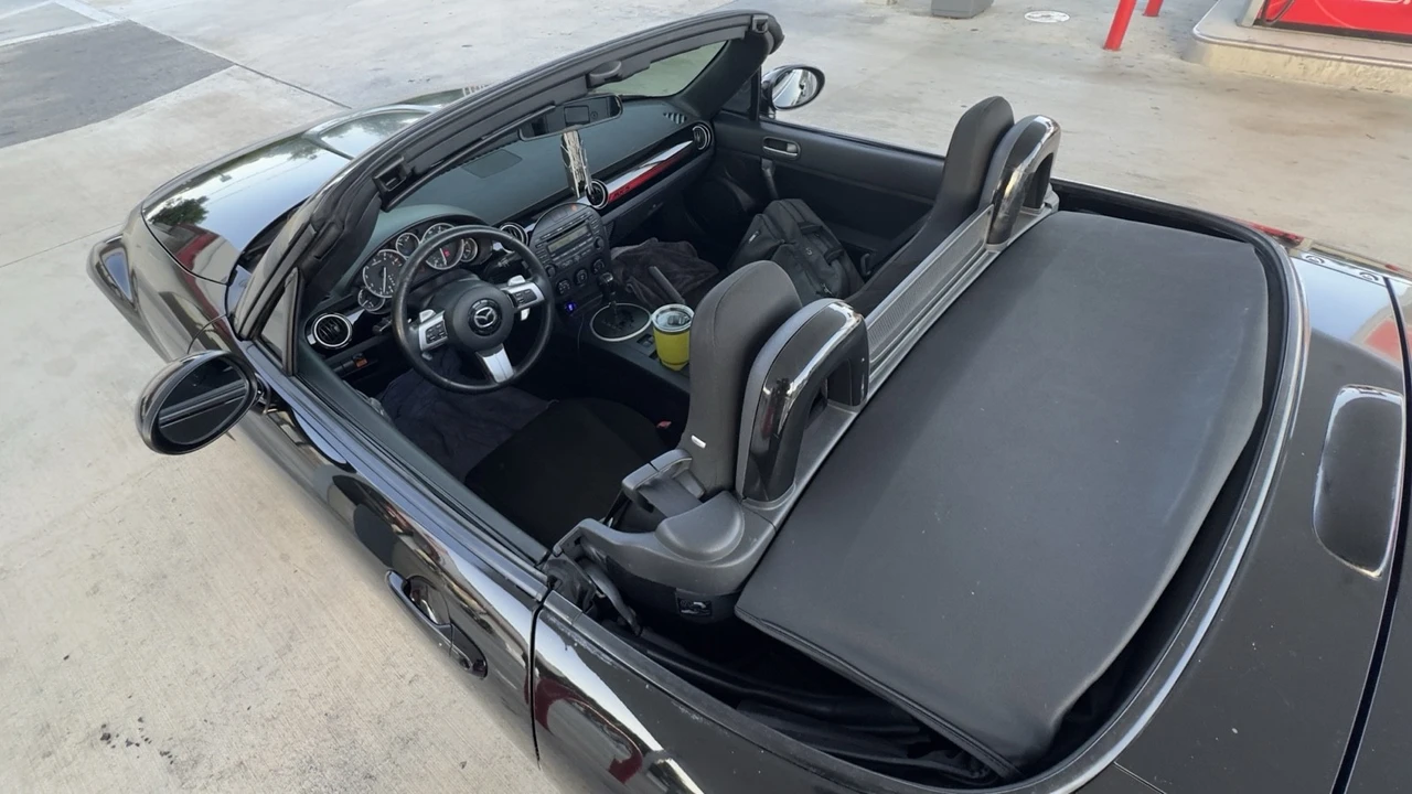 2008 Mazda NC MX-5 Miata - Image 20 of 21