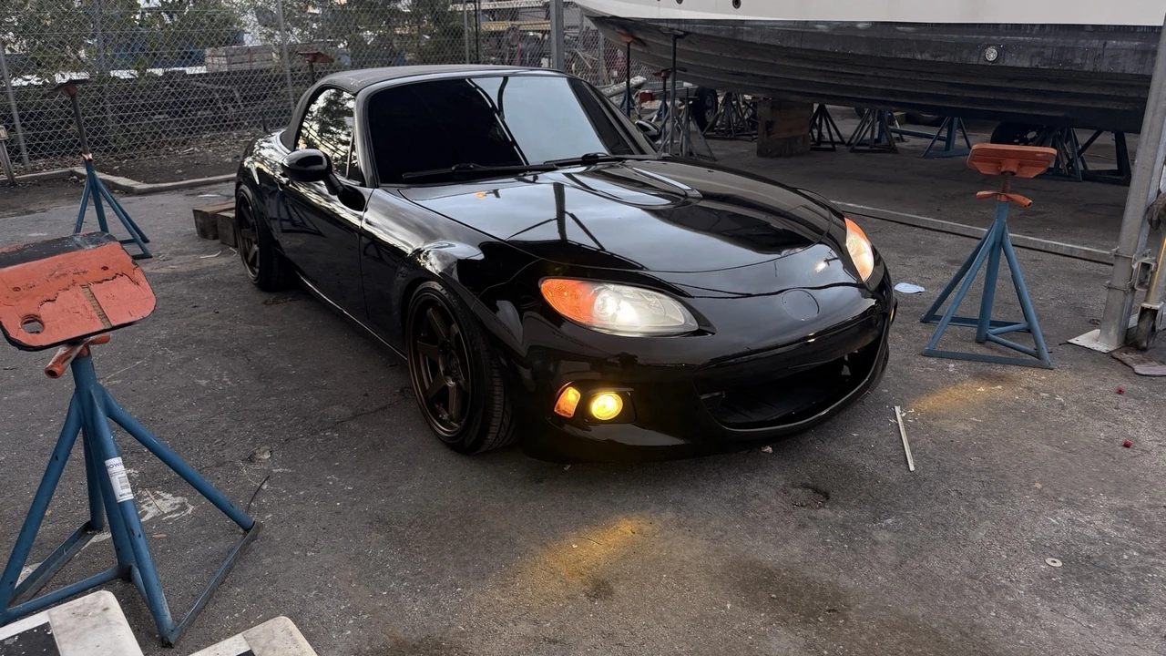 2008 Mazda NC MX-5 Miata - Image 15 of 21