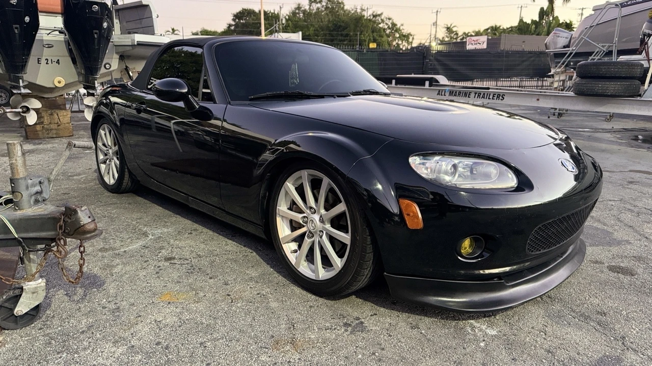2008 Mazda NC MX-5 Miata - Image 2 of 21